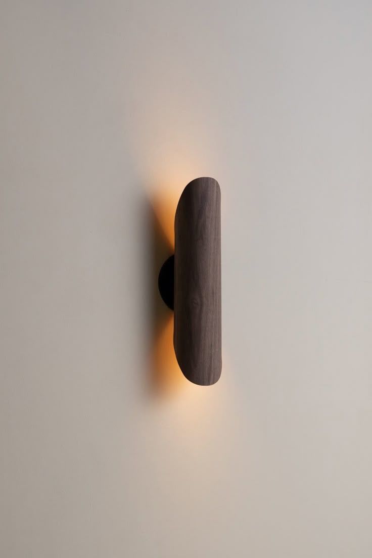 Wooden Wall Light (Linear Ambient – Single)