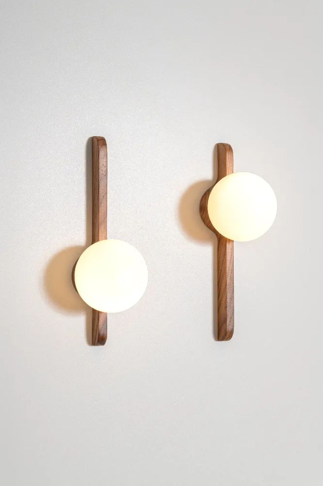 Minimal Wooden Wall Light (Single Globe Stick Design)