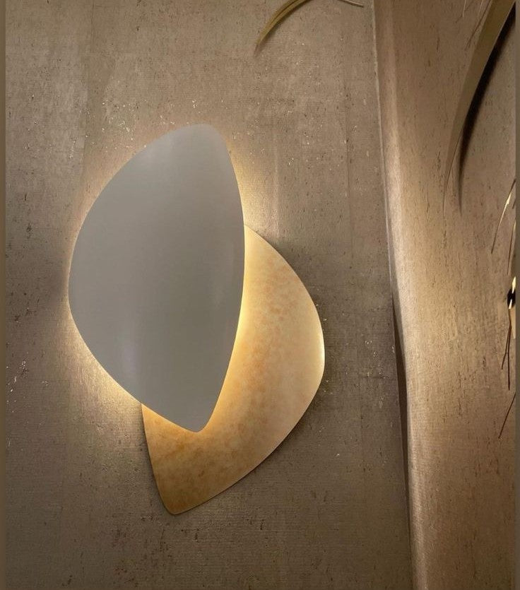Designer Abstract Leaf Wall Light (Single Piece)