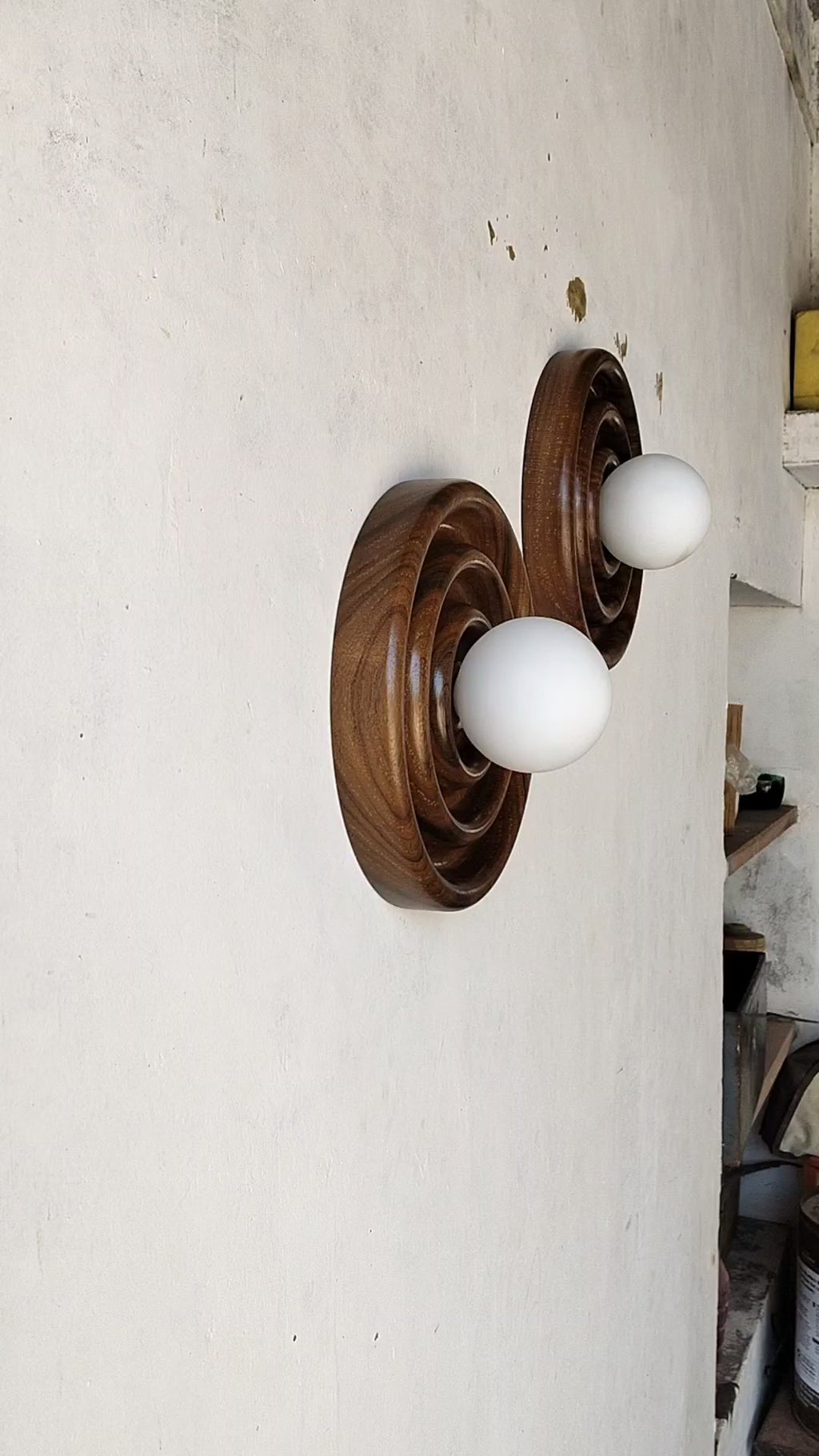 Handcrafted Round Ripple Wooden Wall Light ( 1 lights)